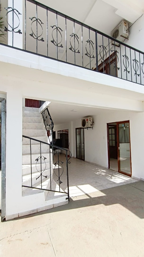 Casa Zona Norte
Av. Juan Pablo II
CASA INDEPENDIENTE  Foto 21