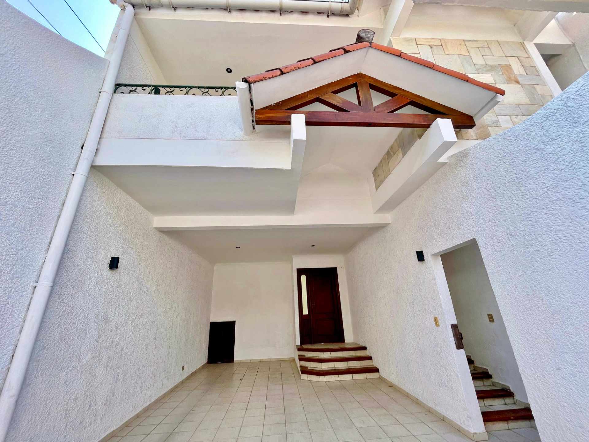 Casa CASA EN ALQUILER CALLE LOS GOMEROS EQUIPETROL Foto 2