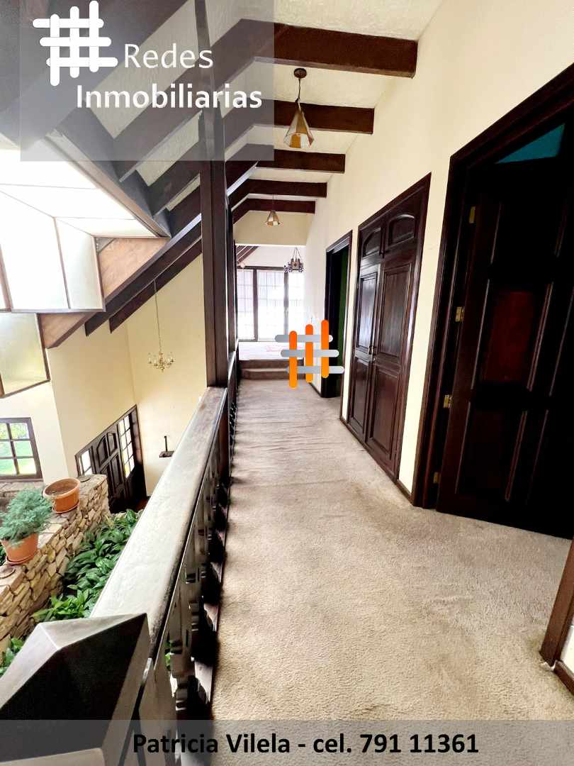 Casa en VentaCASA EN VENTA EN ACHUMANI 4 dormitorios 5 baños 2 parqueos Foto 15
