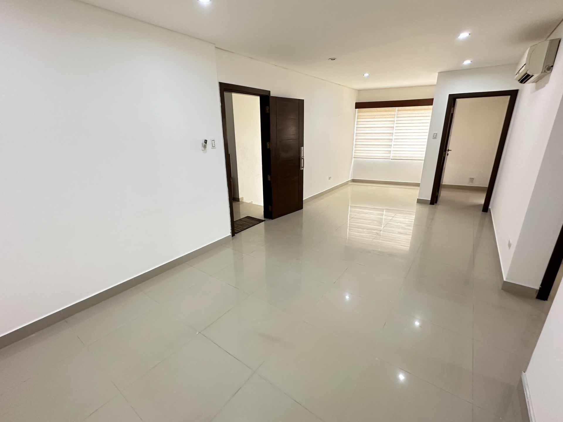 Departamento Torre Marfil piso 1. Av. Alemana entre 2do y 3er Anillo Foto 17