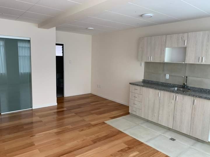 Departamento en Alquiler¡¡Alquila este departamento de 2 dormitorios en Calacoto con Patio Privado!! Foto 6