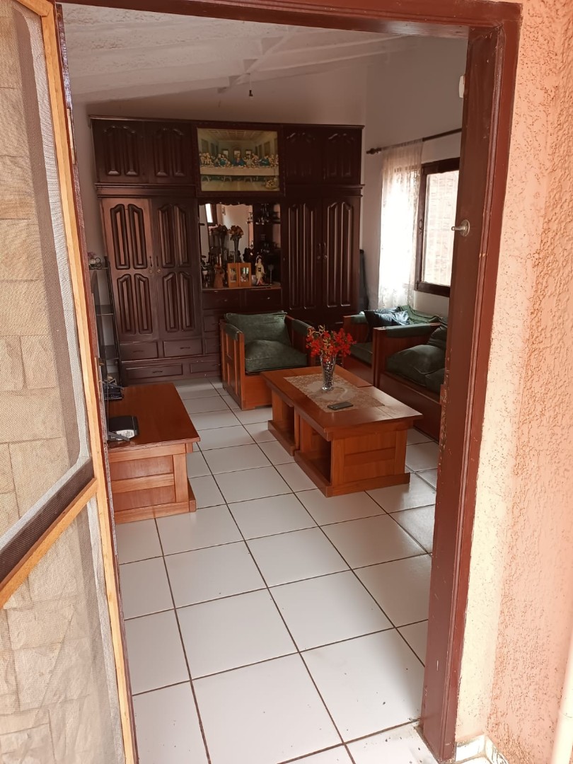 Casa en VentaURB TOBOROCHI ZONA SUR CALLLE EL NOGAL ; Líneas De Micro 1, 115, 116, 77, 78, 120
zona Sur
colinda Con Barrio El Caminero / Blooming / Las Amaericas / El Paraiso 3 dormitorios 1 baños 2 parqueos Foto 6