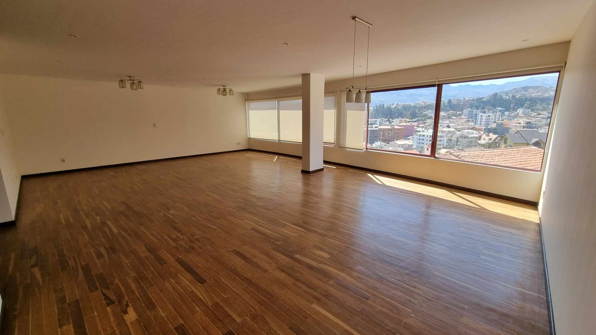 Departamento en AlquilerCalacoto. Av, Fuerza Naval No. 30 esquina 24. B 3 dormitorios 4 baños 2 parqueos Foto 18