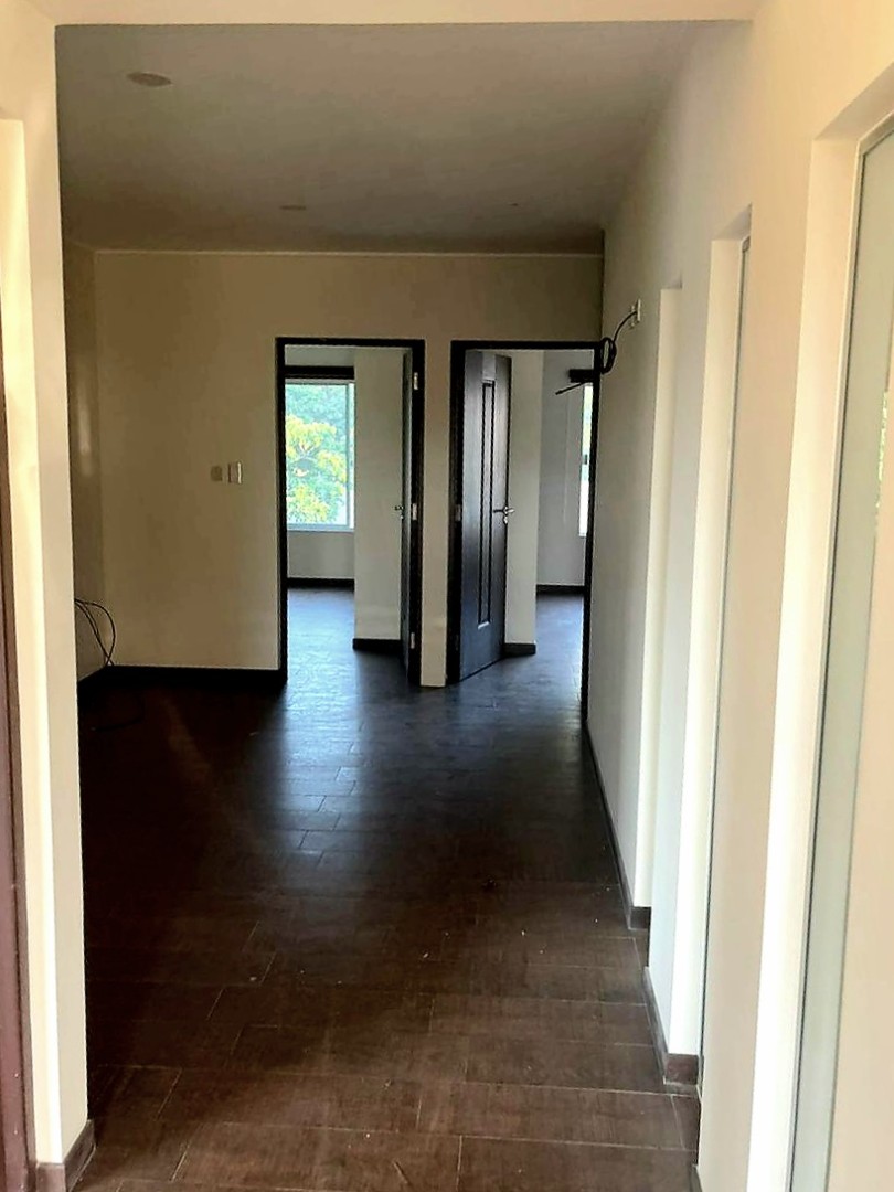 Casa en VentaURUBÓ
LOS PARQUES 2
Condominio Cerrado Foto 5