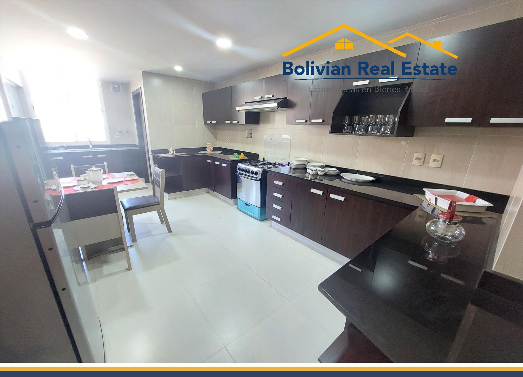 Departamento en Calacoto en La Paz 3 dormitorios 3 baños 1 parqueos Foto 6