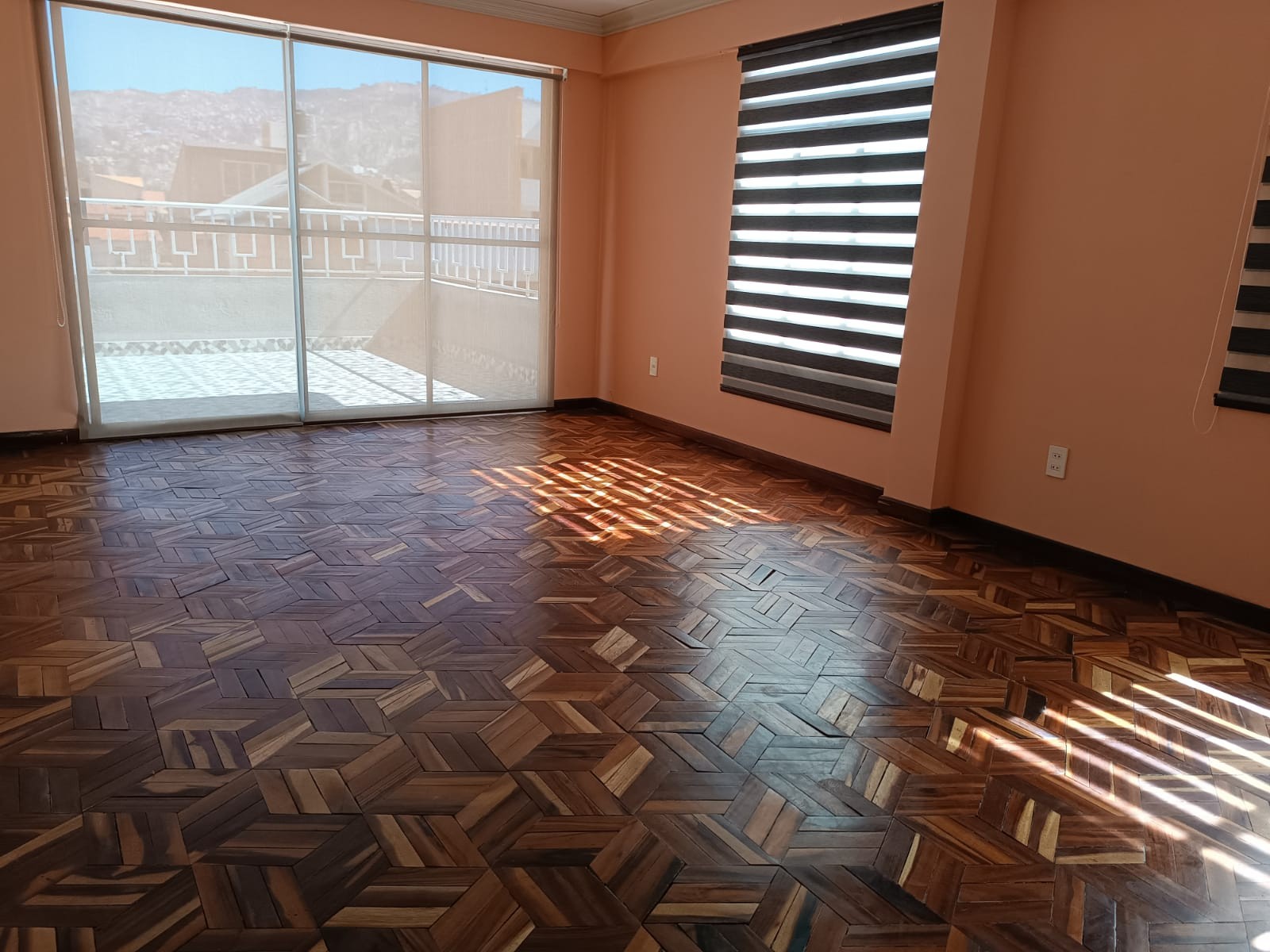 Departamento en AlquilerALQUILO HERMOSO DEPARTAMENTO ALTO OBRAJES SECTOR A 2 dormitorios 1 baños 1 parqueos Foto 7