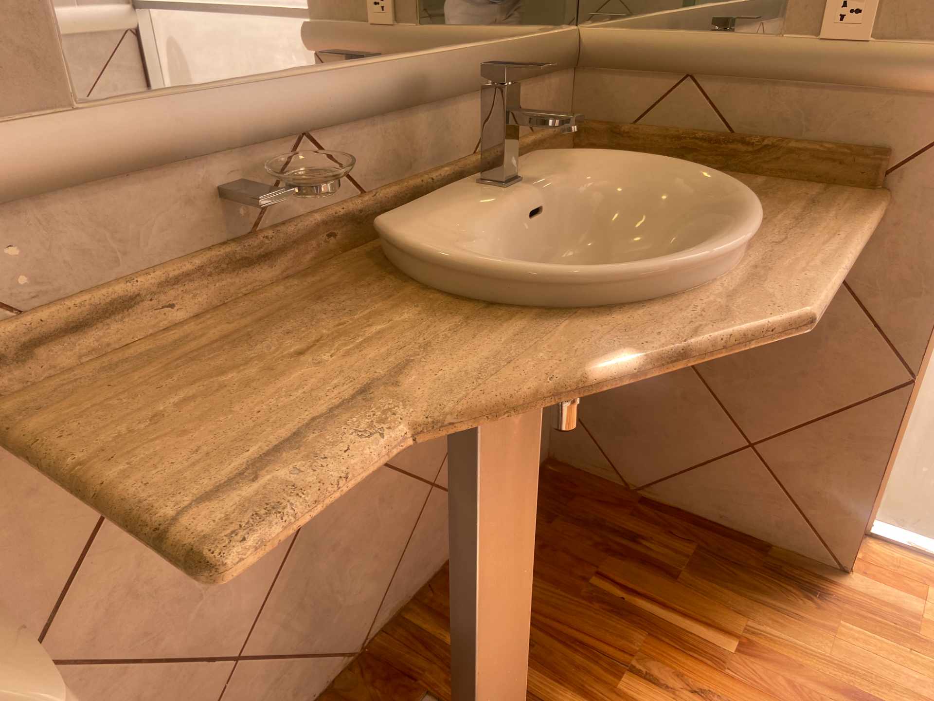 Departamento Av las Violetas #22 Altura calle 31 Foto 7