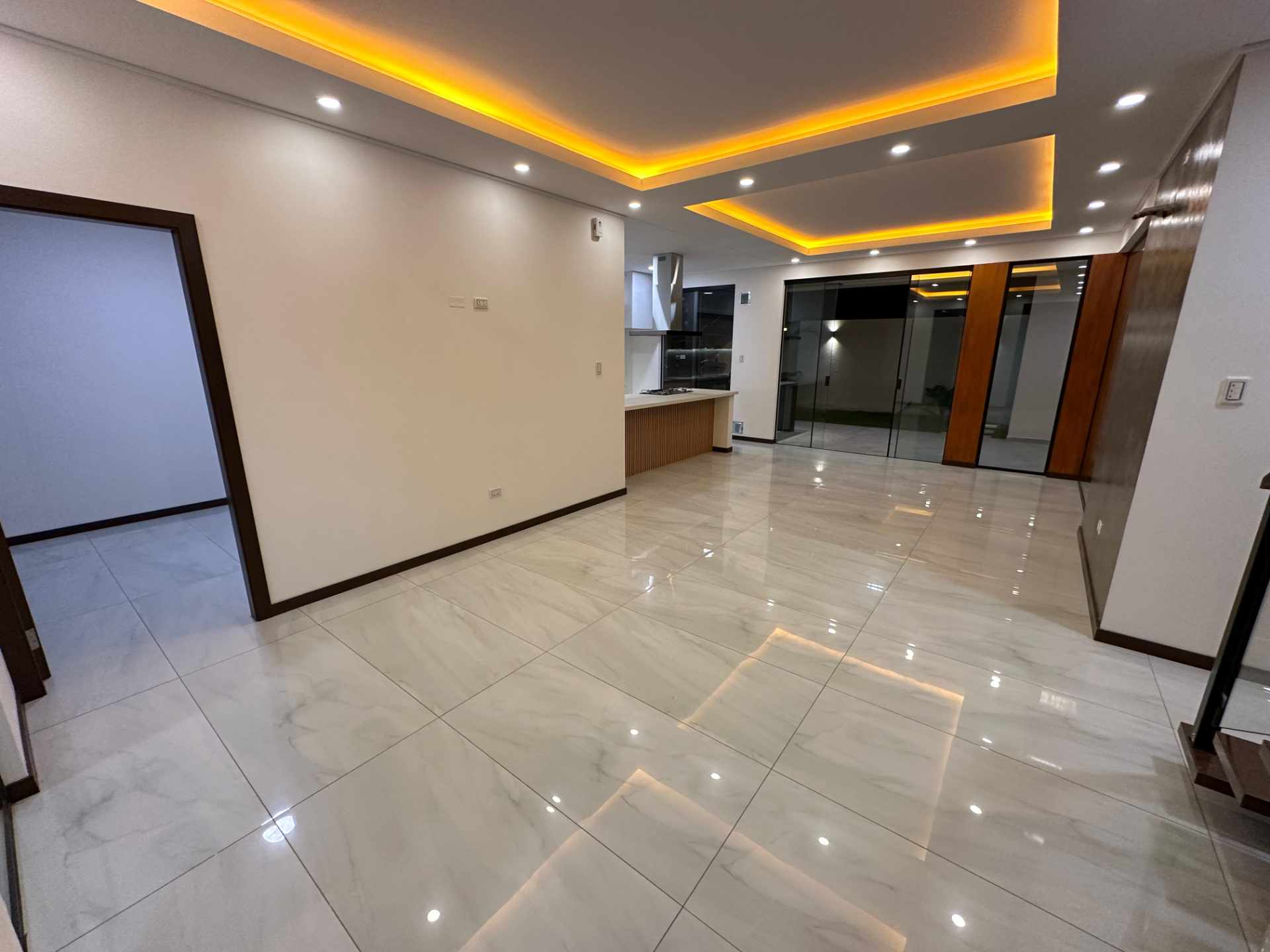 Casa en VentaTC 7 Casa en venta a estrenar (LOS PARQUES III) Foto 4