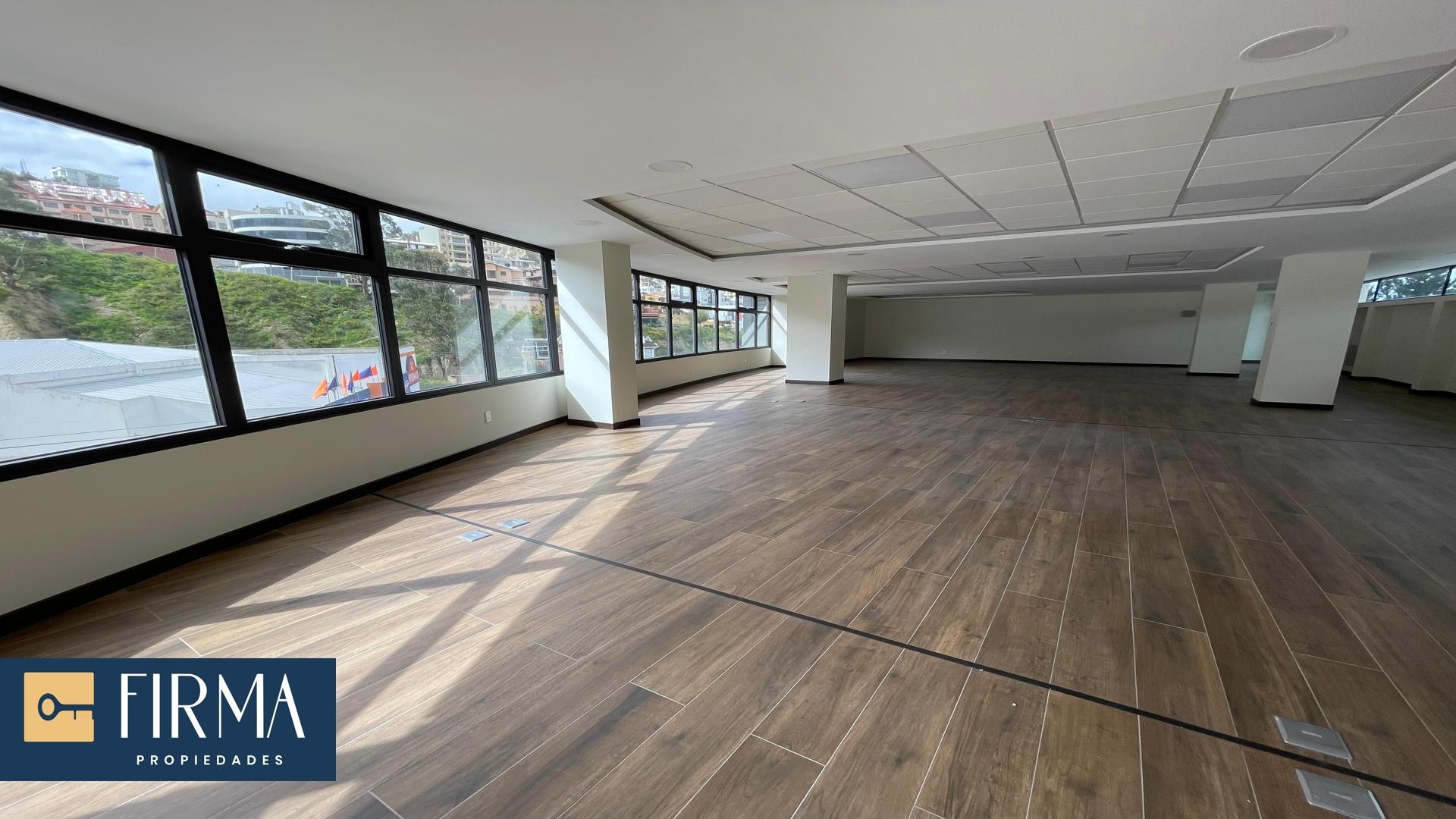En Venta a $us 2,393,490 Foto 5