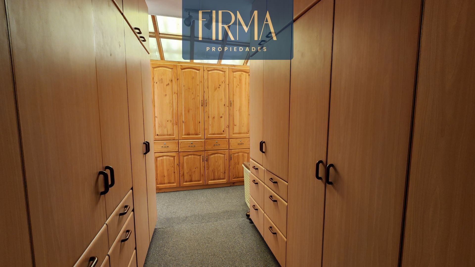 Casa en VentaCASA EN VENTA, ACHUMANI, COND, PRIVADO 5 dormitorios 5 baños 2 parqueos Foto 20