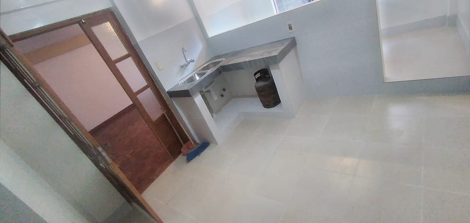 En Alquiler a $us 310 Foto 7