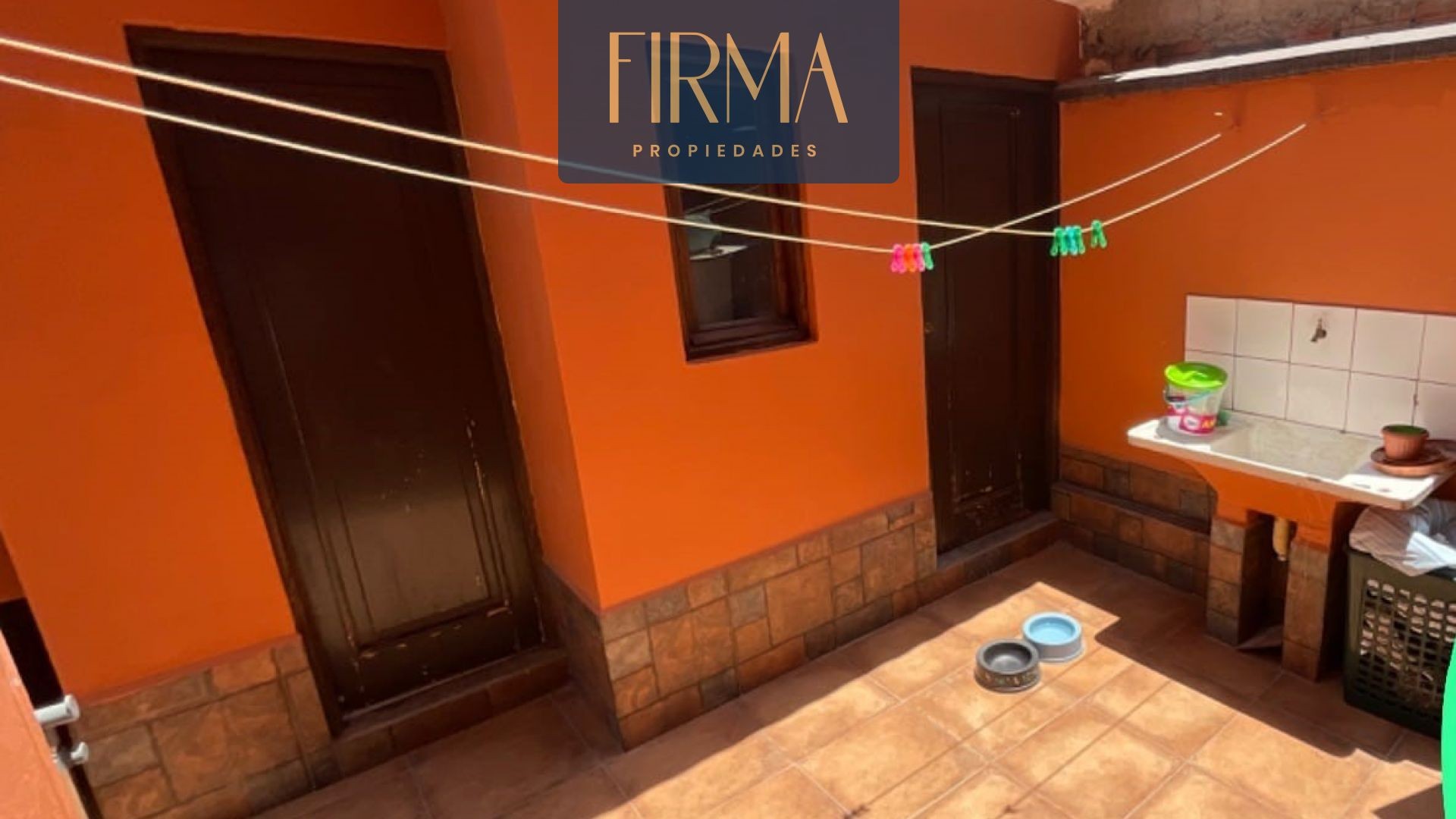 Casa en VentaCOMPRA TU CASA EN IRPAVI 4 dormitorios 4 baños 1 parqueos Foto 4