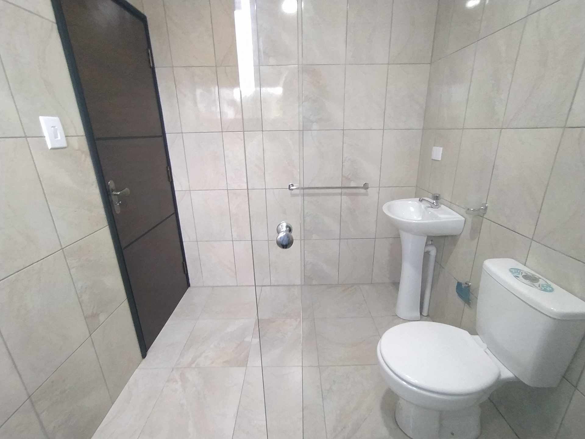 Casa en VentaAV. LA COLORADA ENTRE 5TO Y 6TO ANILLO Foto 6