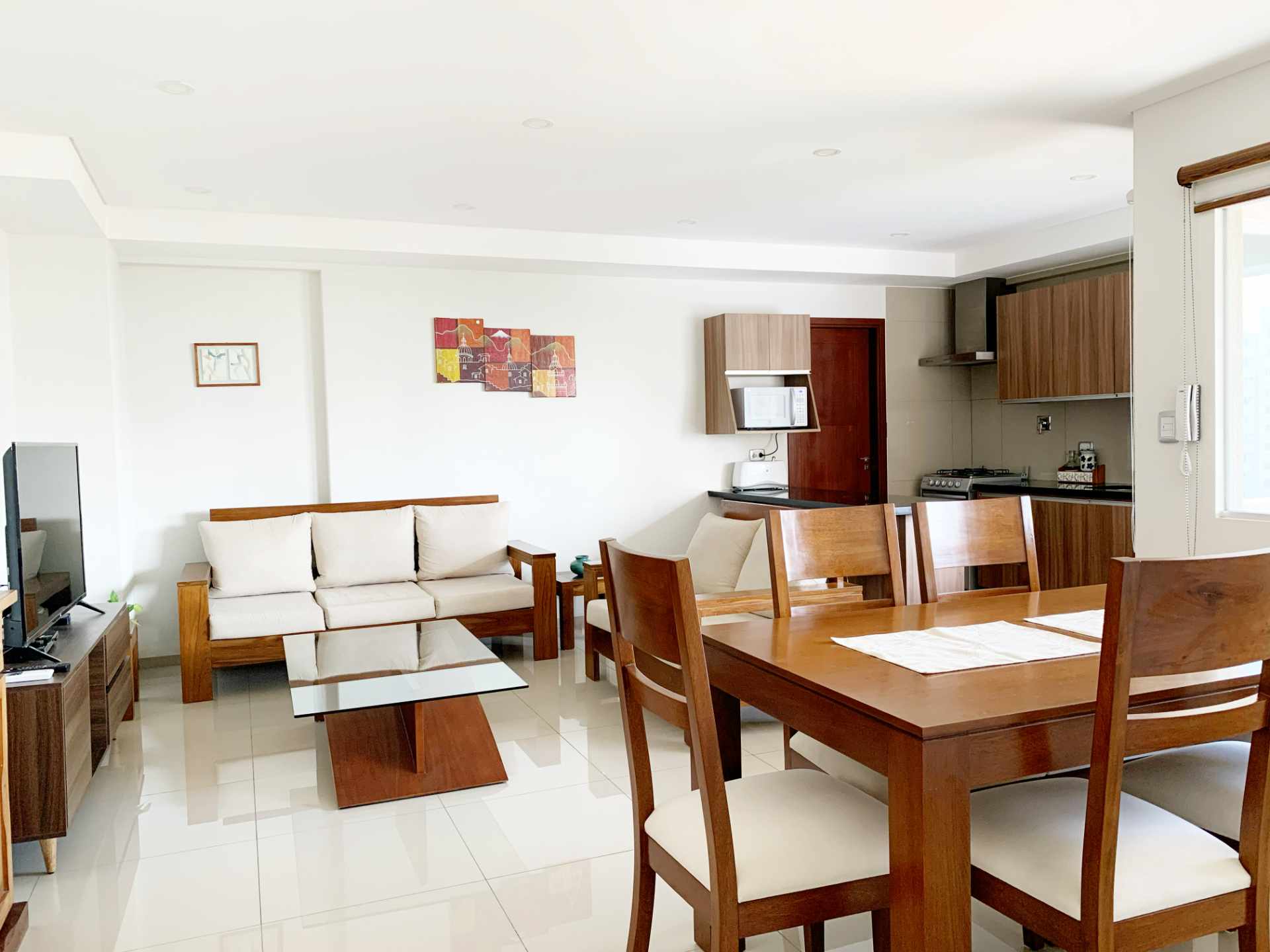 Departamento en VentaAv. Monseñor Santiestevan #415 Foto 3