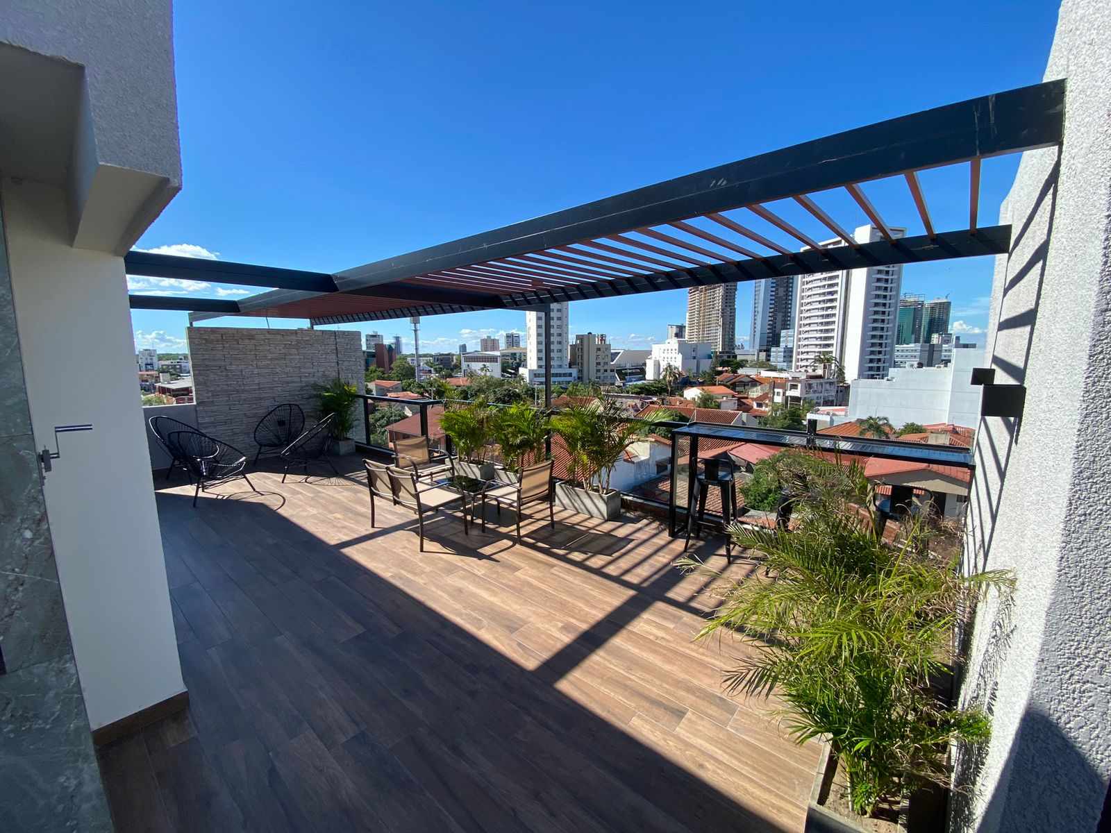 Departamento en Equipetrol en Santa Cruz de la Sierra 1 dormitorios 1 baños  Foto 6