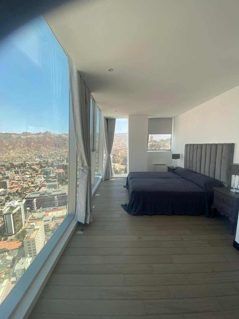 Departamento en San Miguel en La Paz 2 dormitorios 2 baños 1 parqueos Foto 1