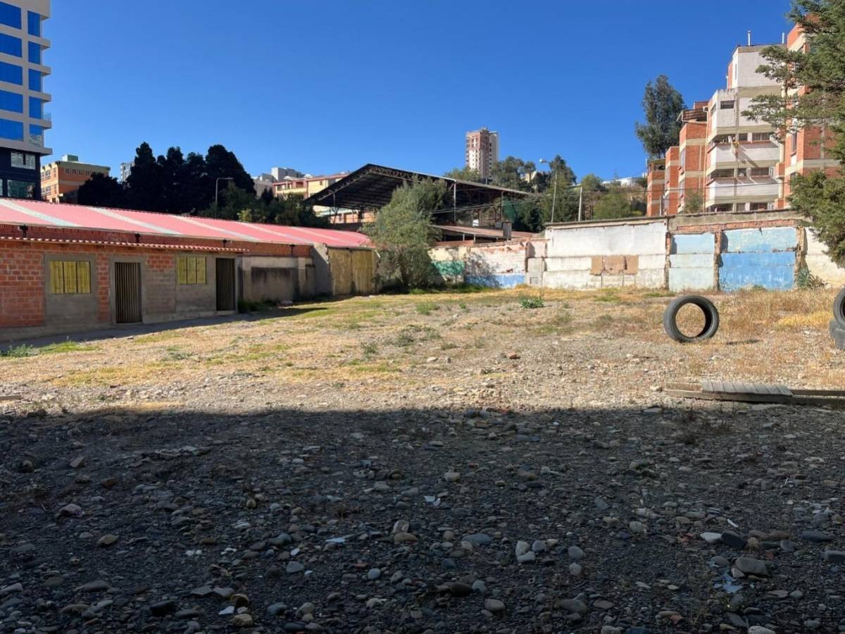 En Alquiler a Bs 17,000 Foto 7