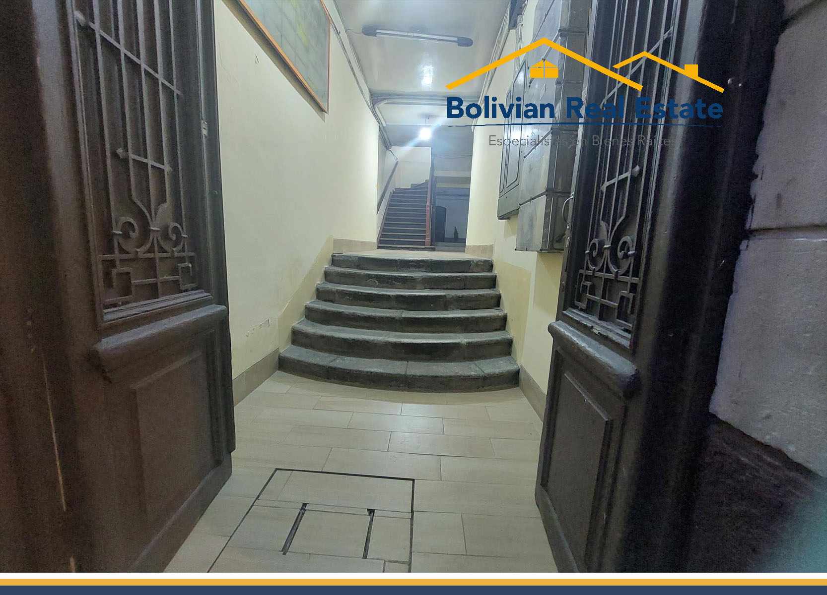 Casa en VentaCASA EN VENTA EN EL CENTRO HISTÓRICO DE LA PAZ 41 dormitorios 17 baños  Foto 2