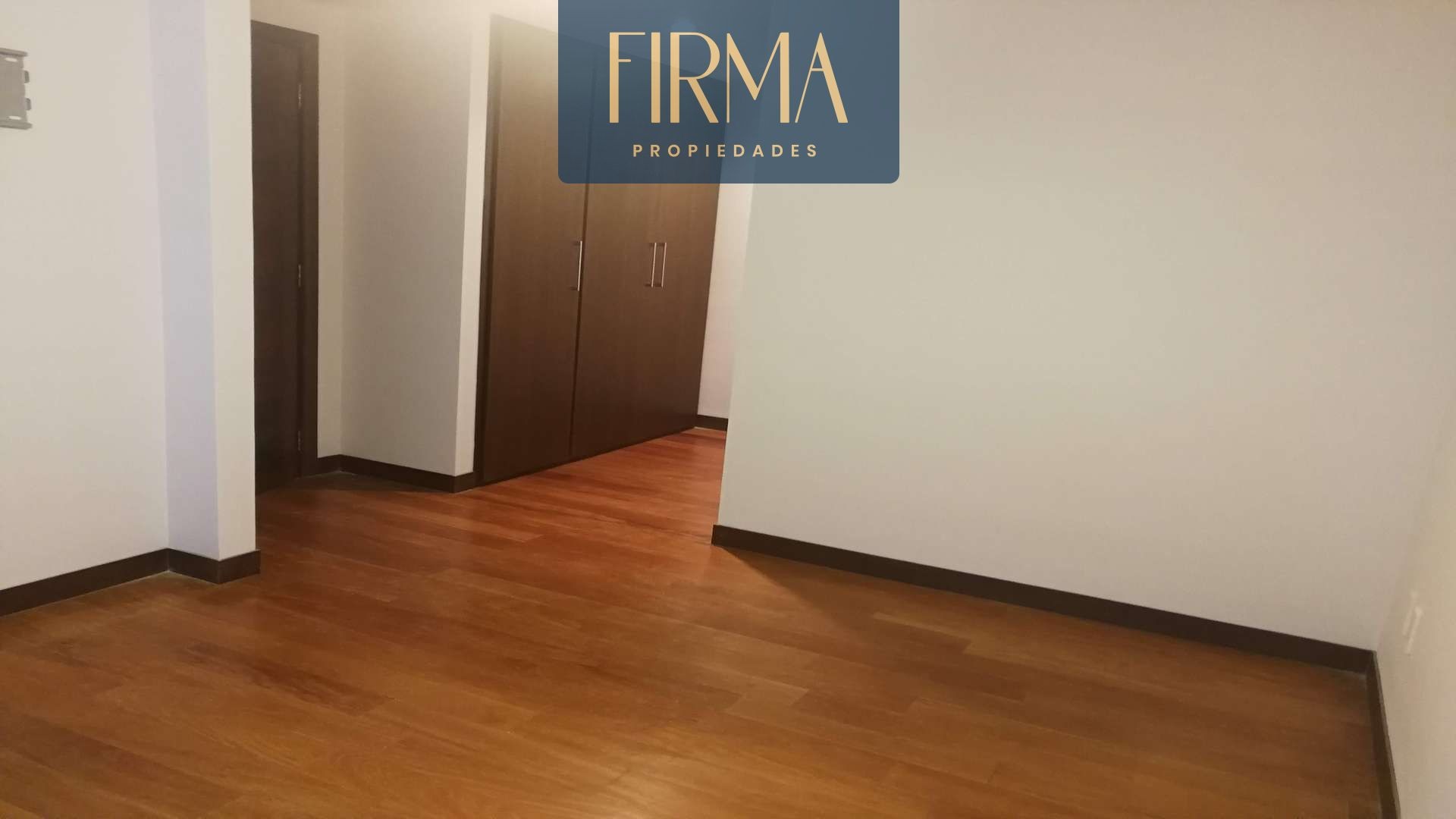 Departamento en Calacoto en La Paz 1 dormitorios 2 baños  Foto 13