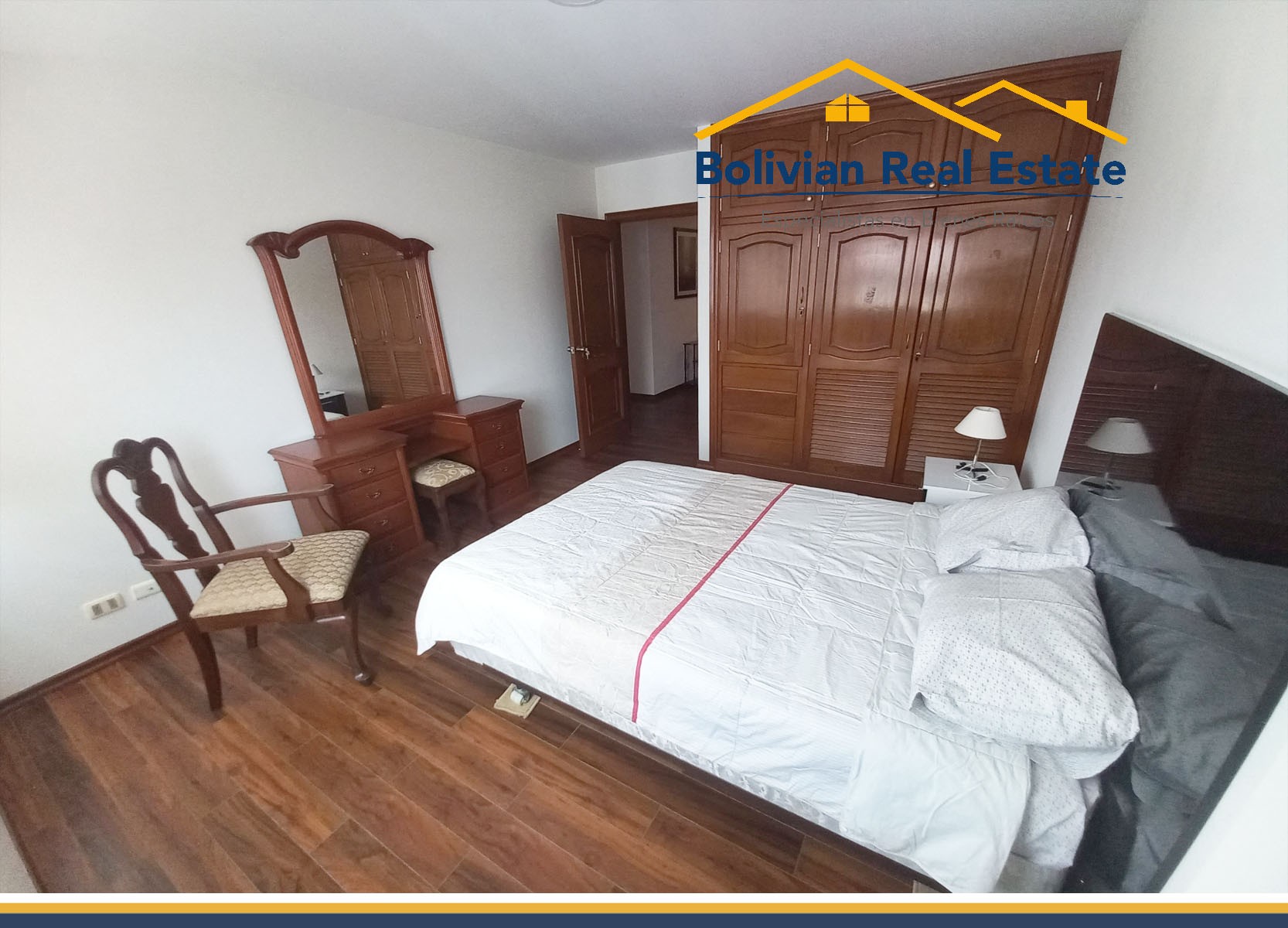 Departamento en AlquilerCALACOTO, Av. BALLIVIAN, TE OFRECEMOS UN  SOLEADO DEPARTAMENTO AMOBLADO EN ALQUILER 4 dormitorios 3 baños 1 parqueos Foto 9