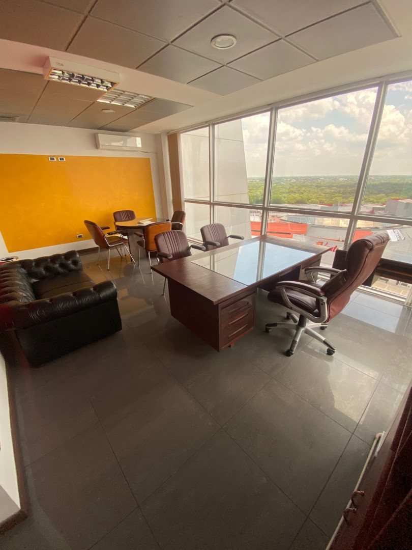 Oficina en VentaOFICINA EN VENTA O ALQUILER TORRE DUO ZONA EQUIPETROL 3 dormitorios 1 baños 1 parqueos Foto 2