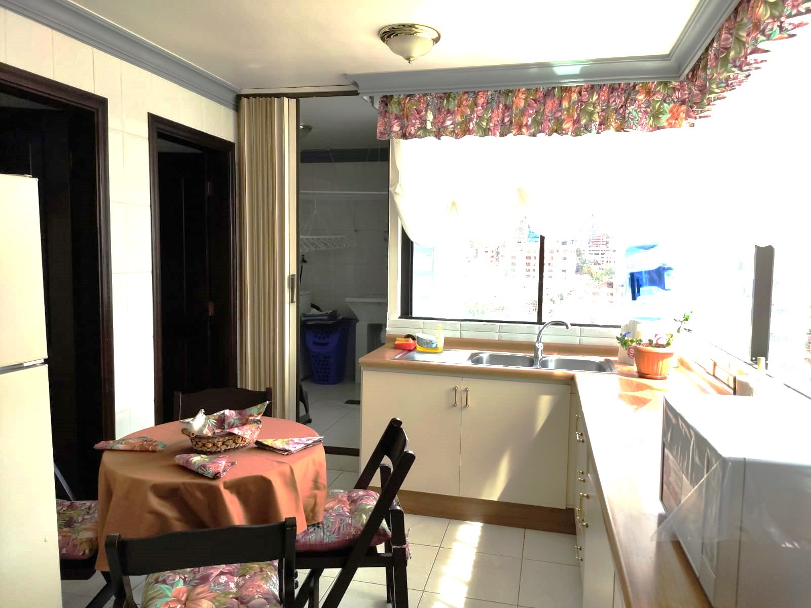 Departamento ELEGANTE DEPARTAMENTO EN ALQUILER - AMOBLADO FINO Y EQUIPADO Foto 10