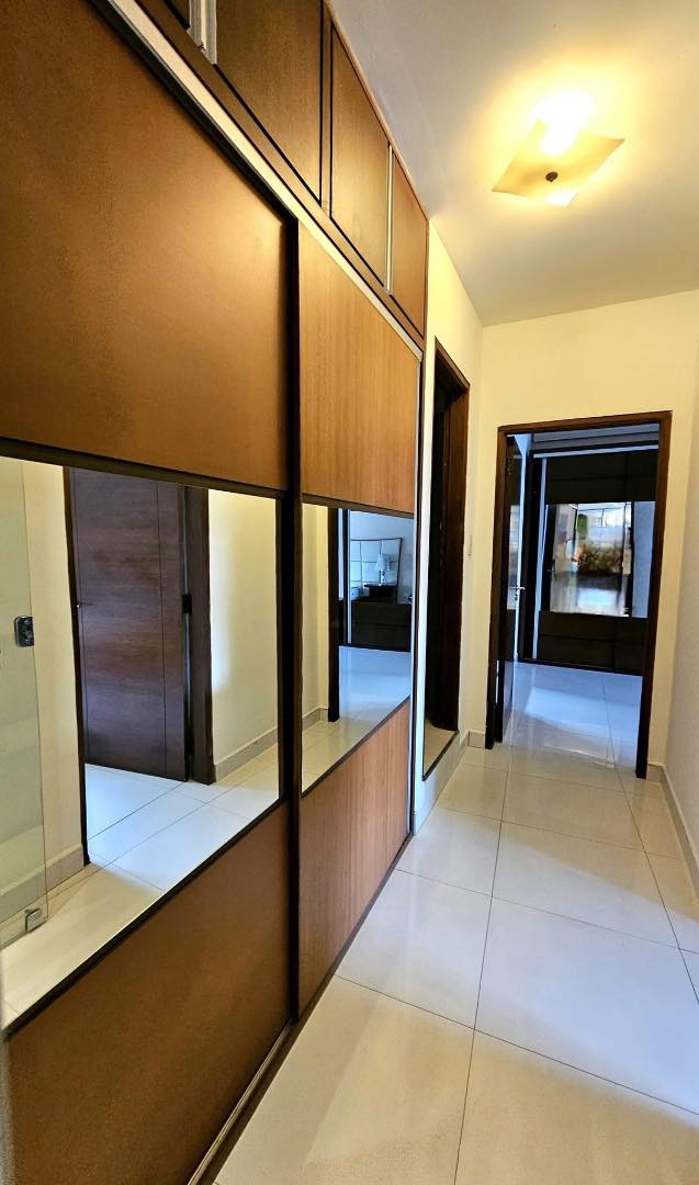 Departamento en Alquiler1er anillo av argamoza 2 dormitorios 2 baños 1 parqueos Foto 3