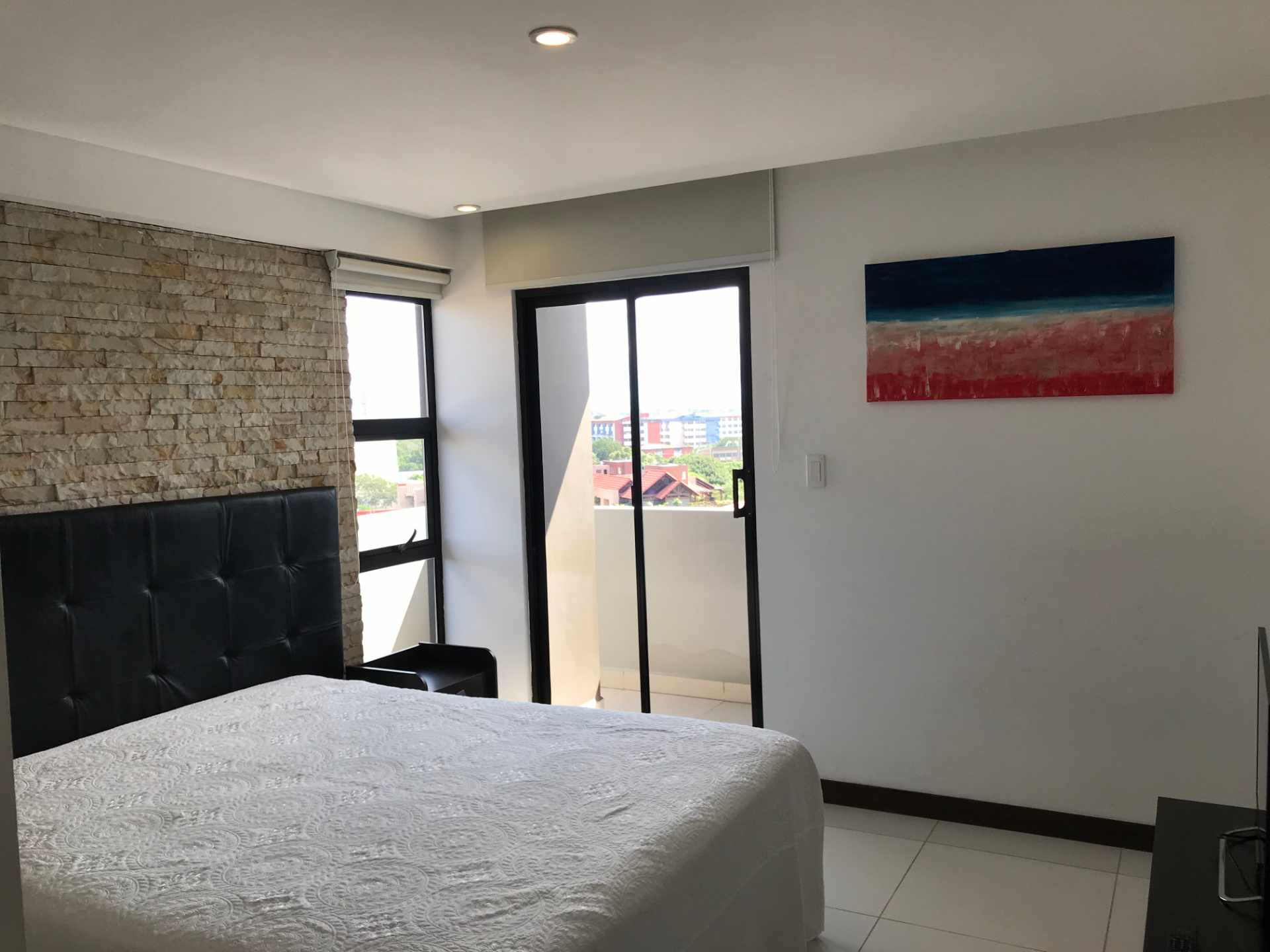 Departamento en AlquilerCondominio Fragata, Equipetrol, 2do. y 3er. Anillo, sobre Av. San Martín, próximo a Colegio Alemán.  Foto 8