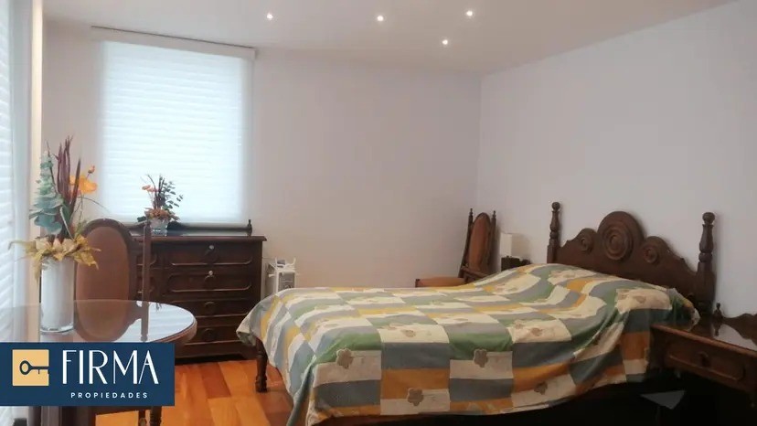 Casa en AlquilerCASA EN ALQUILER EN ACHUMANI AMOBLADA Y EQUIPADA 4 dormitorios 6 baños 3 parqueos Foto 7