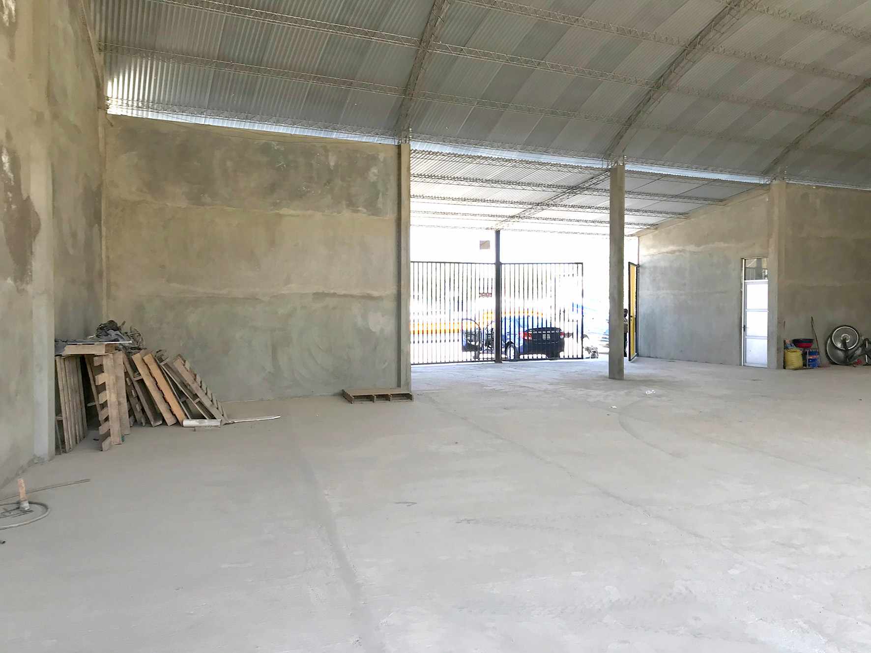 Galpón en AlquilerAv. Blanco Galindo Km 11.5 Foto 11