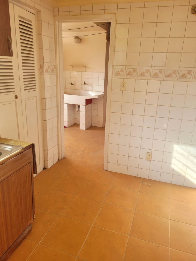 Departamento en San Jorge en La Paz 3 dormitorios 3 baños 1 parqueos Foto 4
