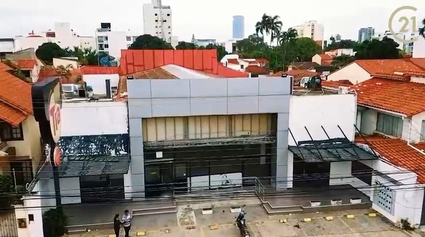Local comercial en VentaSOBRE AVENIDA ALEMANA  ENTRE TERCER Y CUARTO ANILLO    Foto 1