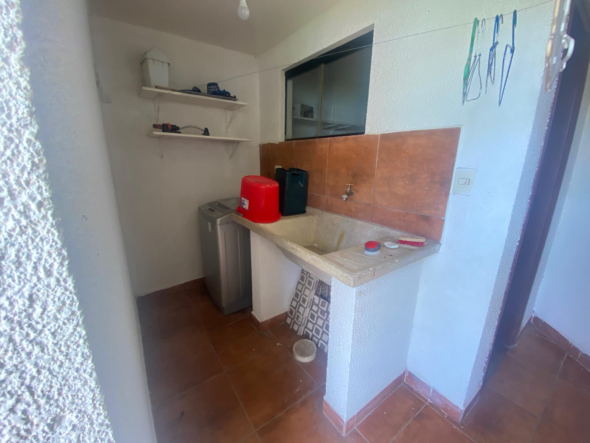 Casa en Entre 8vo y 9no anillo Norte en Santa Cruz de la Sierra 4 dormitorios 4 baños 2 parqueos Foto 9