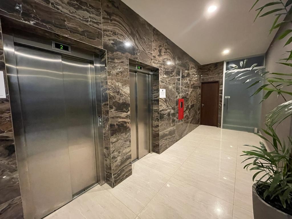 En Alquiler a $us 650 Foto 3