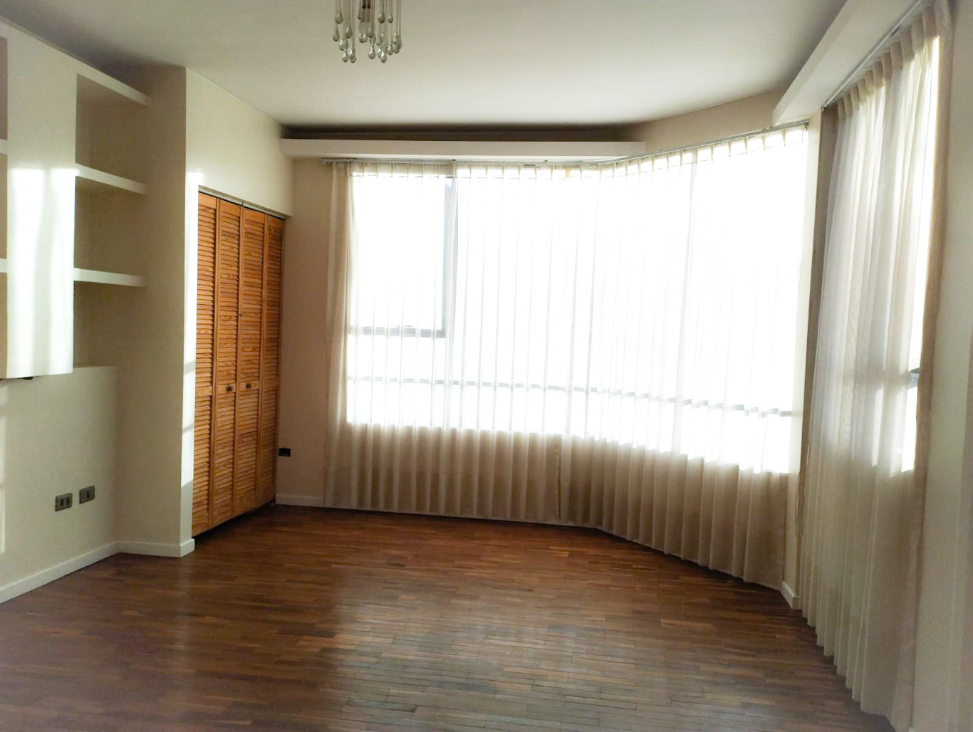 En Venta a $us 598,000 Foto 6