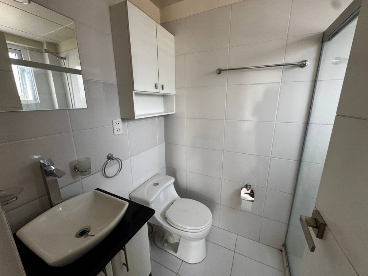 Departamento en Cota Cota en La Paz 3 dormitorios 2 baños 1 parqueos Foto 14