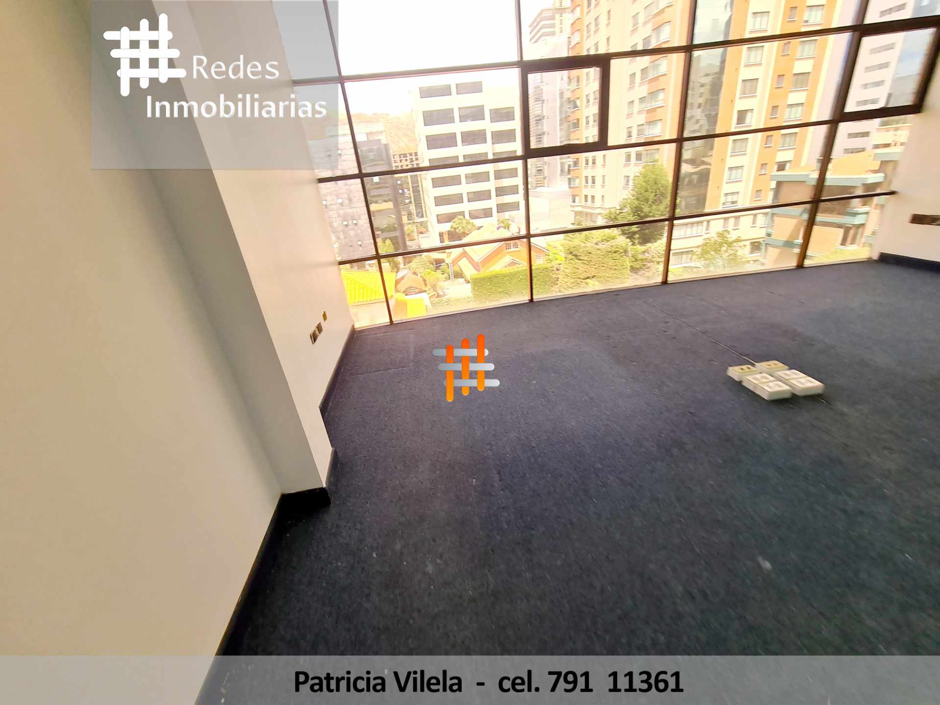 Oficina en Calacoto en La Paz 5 dormitorios 2 baños  Foto 7