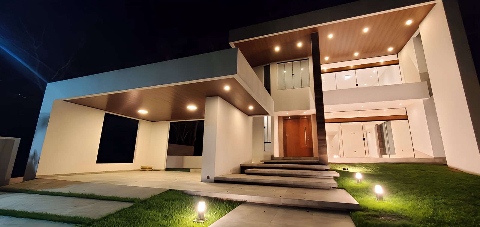 Casa en AlquilerCONDOMINIO EXCLUSIVO ZONA URUBO CERCA AL PUENTE 3 dormitorios 5 baños 4 parqueos Foto 3