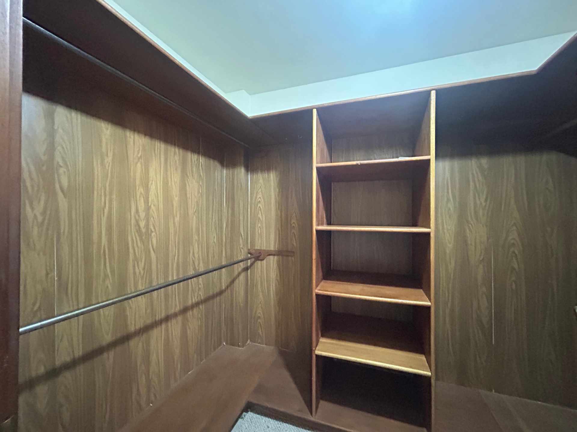 En Alquiler a $us 1,500 Foto 14