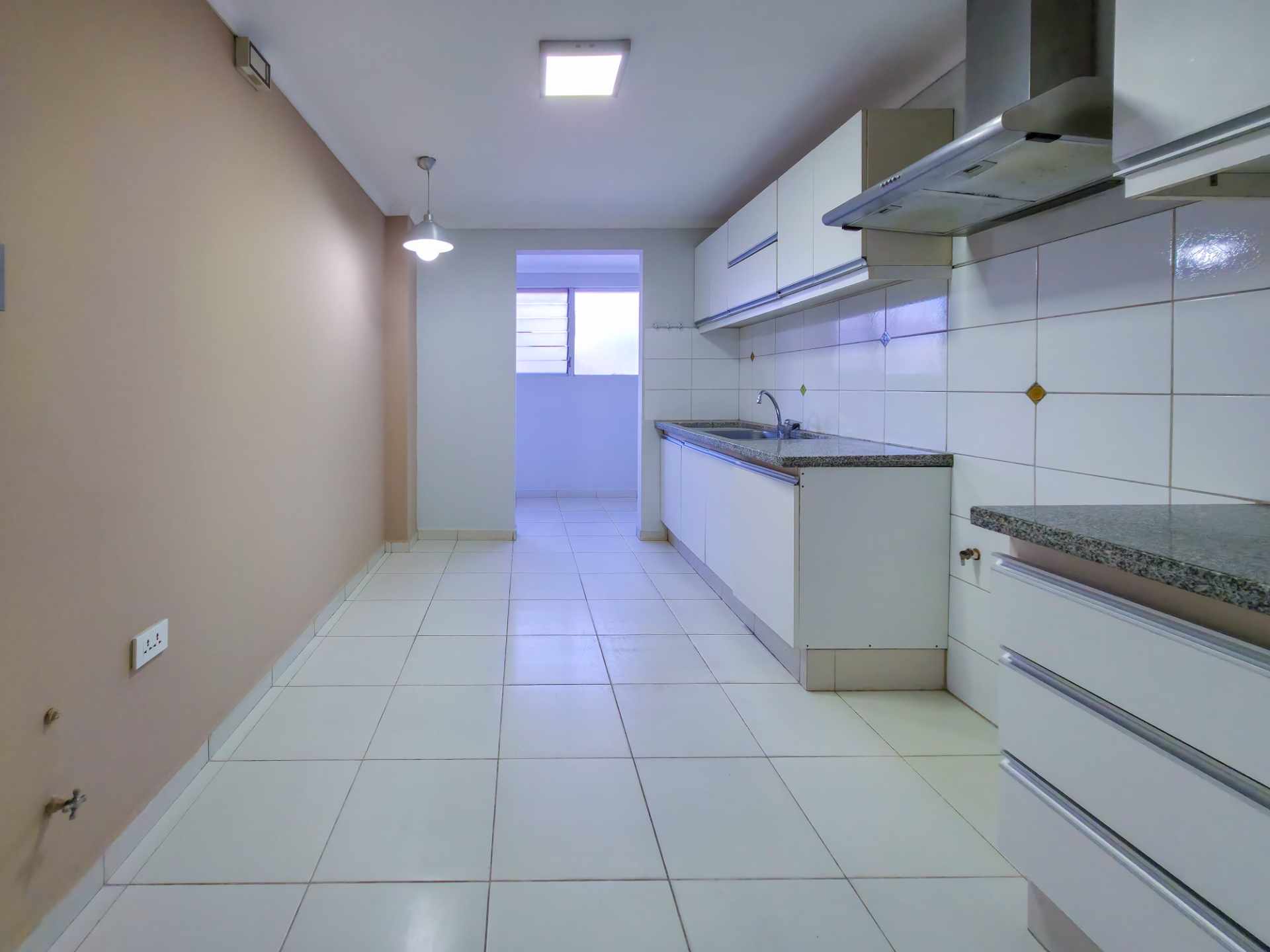 Departamento en AlquilerAv Depto Pando entre Paraguay y Av Huapay Foto 12