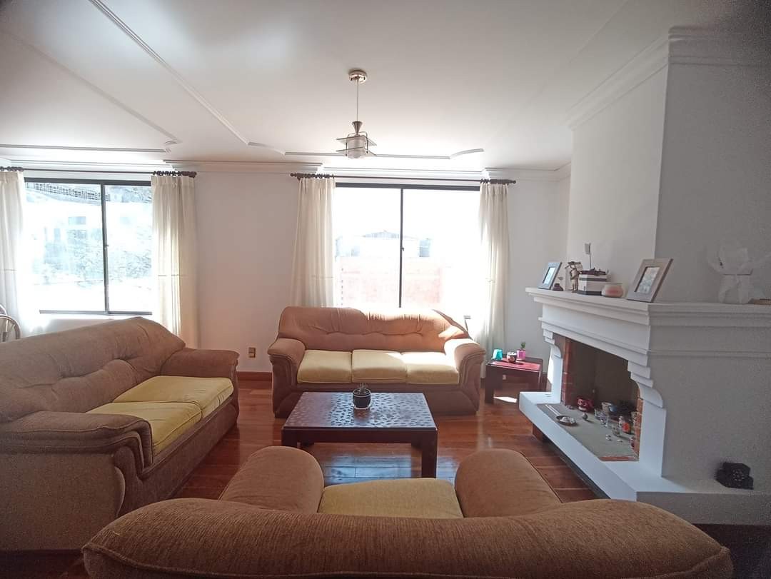 Departamento en AnticréticoObrajes calle 3 Foto 3