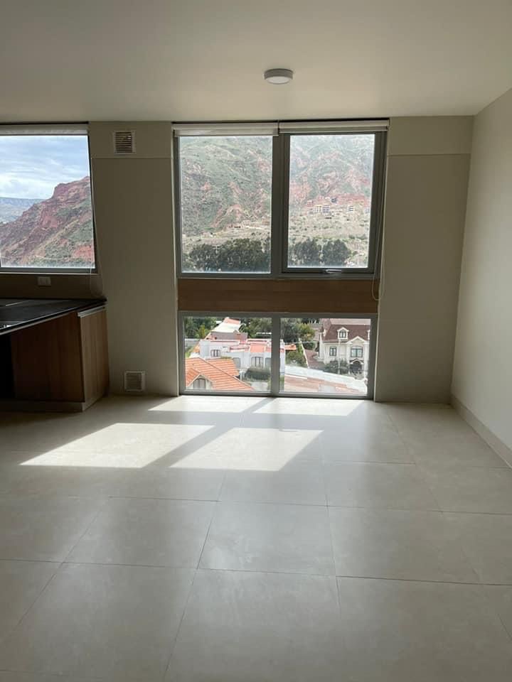 En Alquiler a $us 1,500 Foto 4