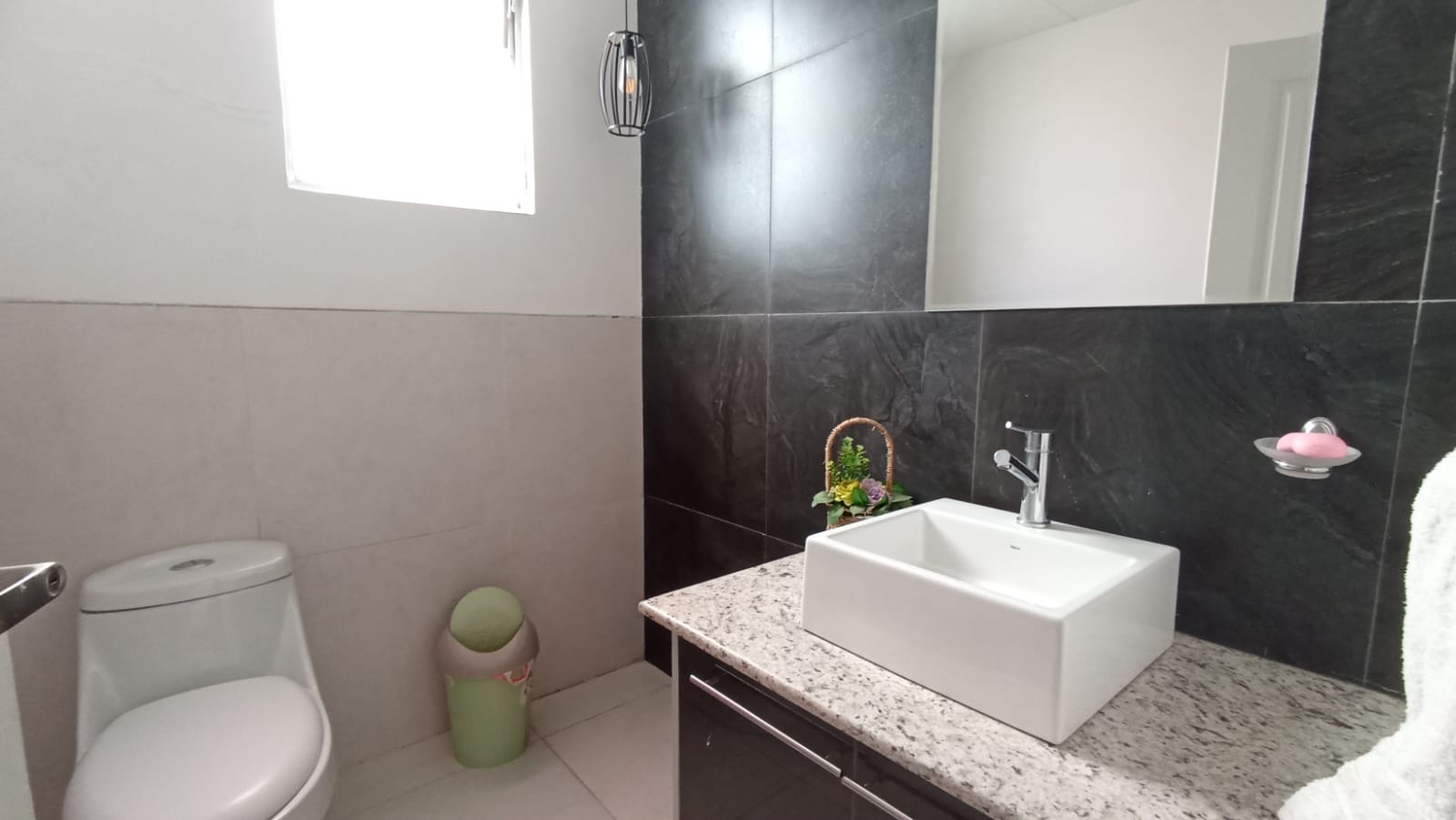 Casa en VentaAchumani 4 dormitorios 4 baños 2 parqueos Foto 5