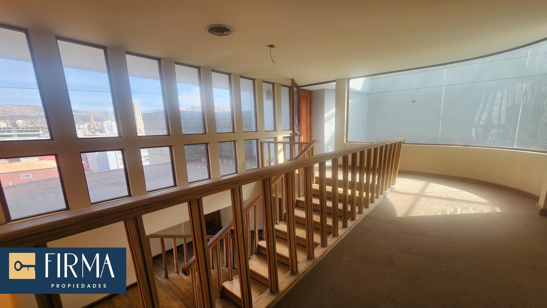 Edificio en Miraflores en La Paz 25 dormitorios 12 baños 10 parqueos Foto 2