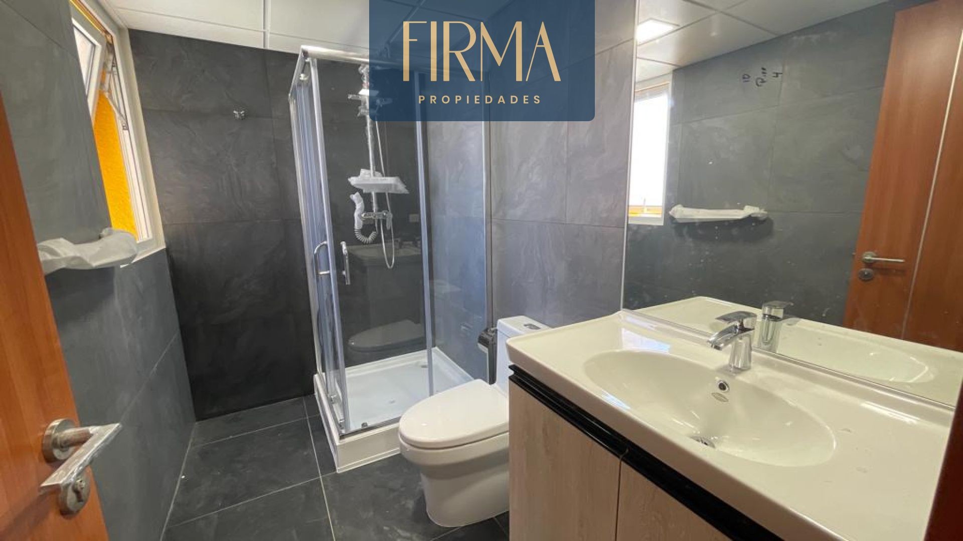 Departamento en Sopocachi en La Paz 3 dormitorios 4 baños 1 parqueos Foto 6