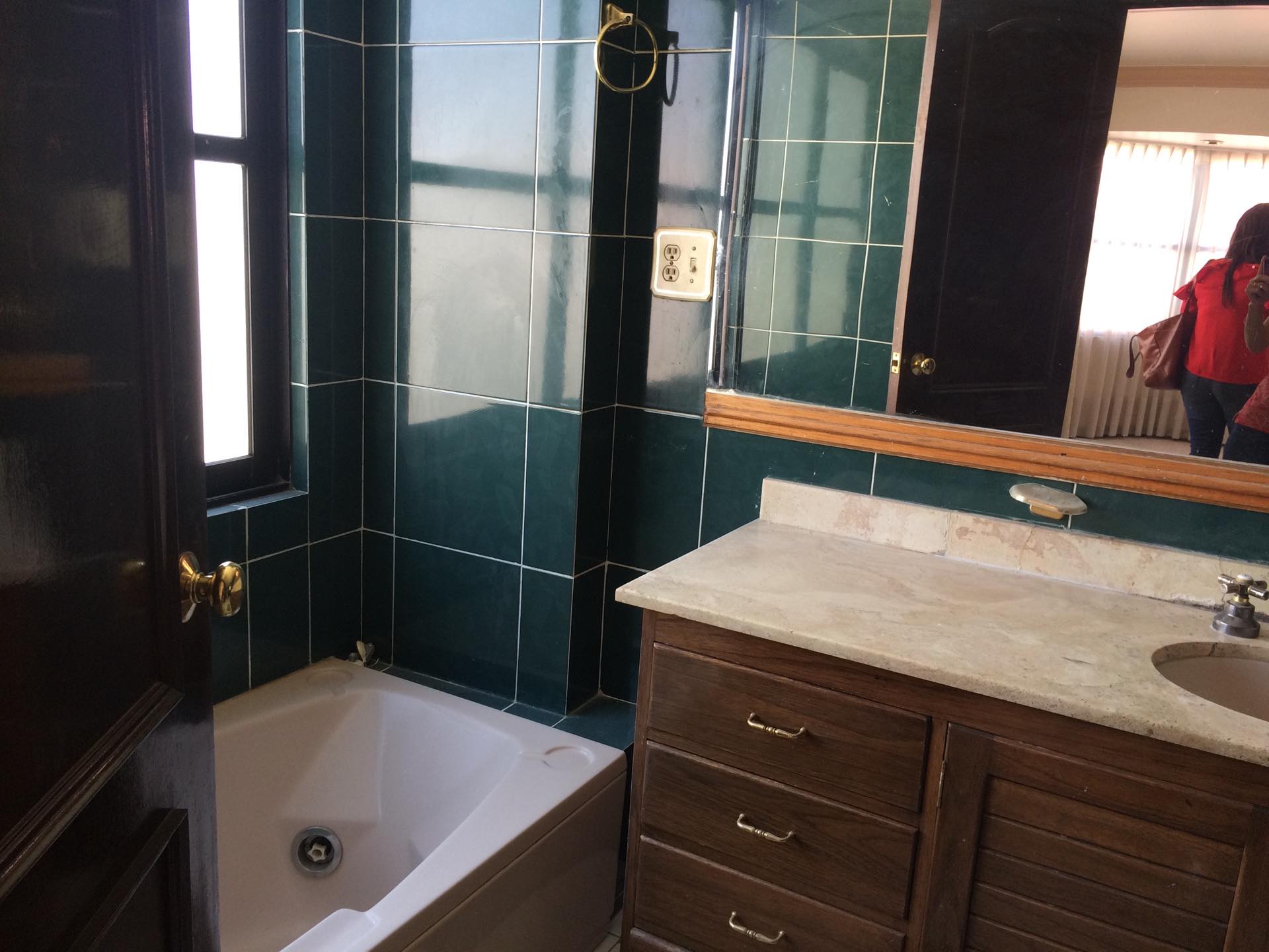 Departamento en Venta HERMOSO Y SOLEADO DEPARTAMENTO EN LA 21 CALACOTO 3 dormitorios 4 baños 1 parqueos Foto 11