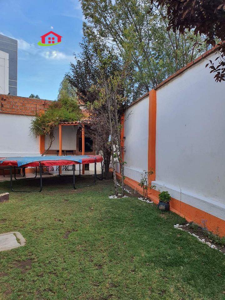 Casa en VentaAlto Irpavi  4 dormitorios 4 baños 3 parqueos Foto 4