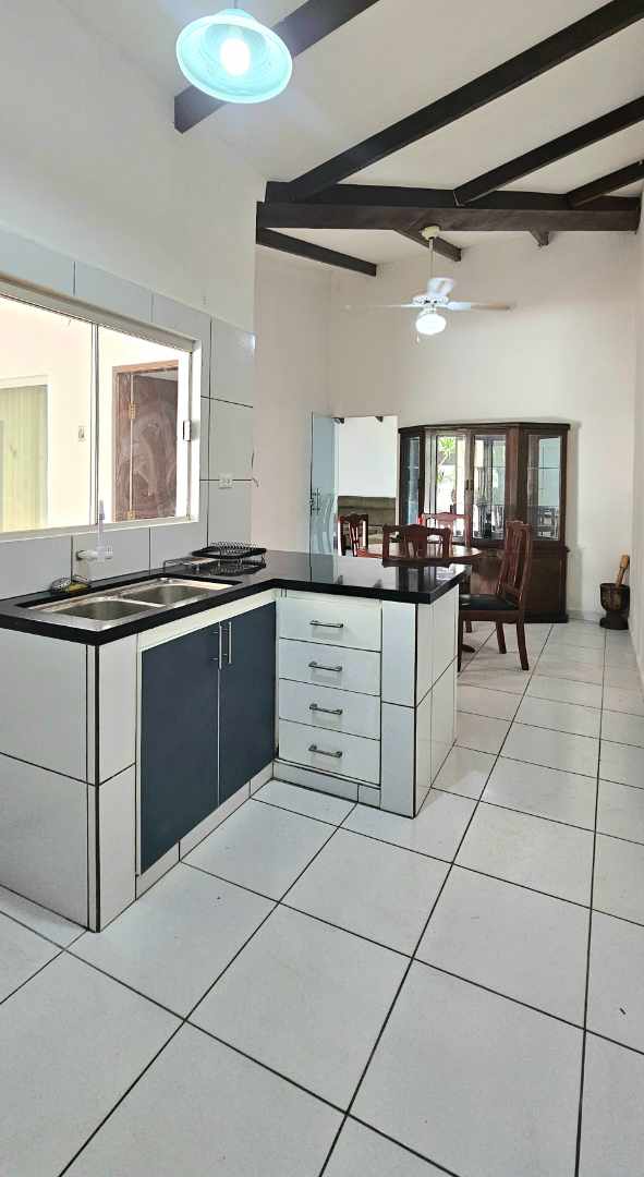 Casa en AlquilerAv. Roca Coronado 2do y 3er ANILLO  3 dormitorios 3 baños 1 parqueos Foto 9