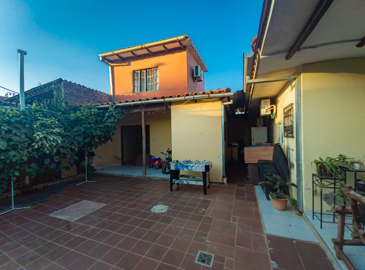 Casa en VentaZona sur barrio urb Palma real santos dumont 6to anillo Foto 7