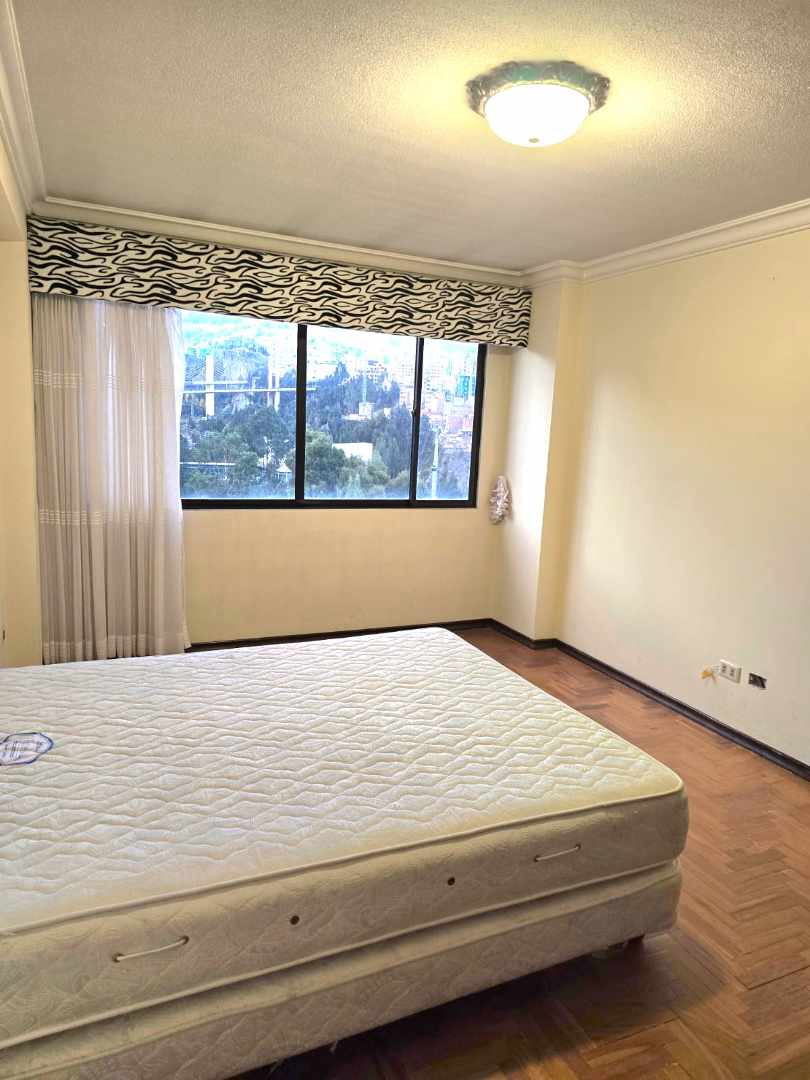 Departamento DEPARTAMENTO EN ALQUILER AV. ARCE - SIN MUEBLES Foto 8